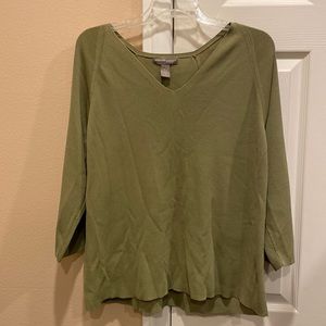Valerie Separates Woman rayon/nylon blend 3/4 sleeve v-neck olive green top